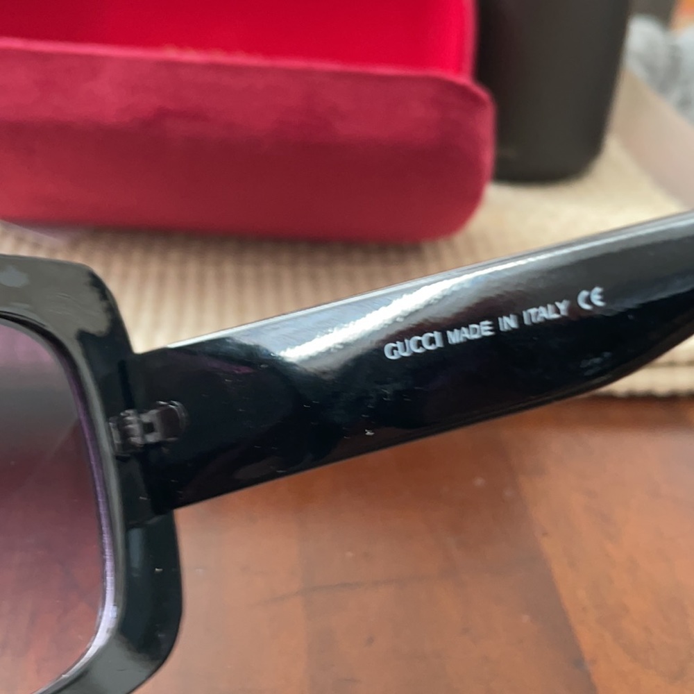 Gucci GG0083s Black Sunglasses - Picture 10 of 10